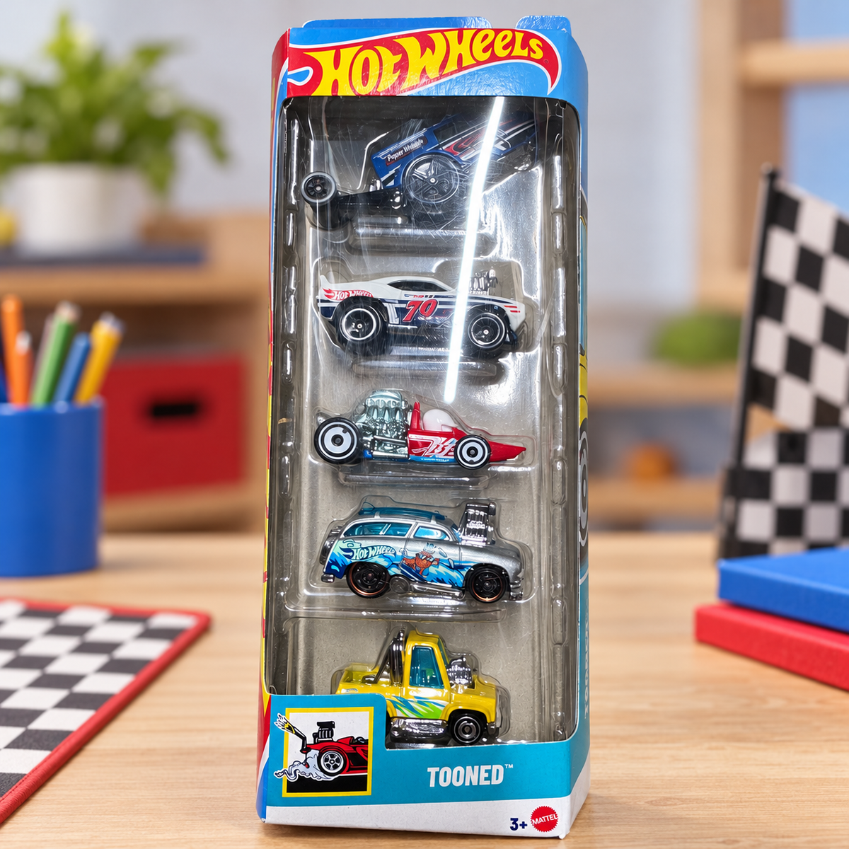 Hot Wheels Tooned pack de 5 coches · Ambiente de juego