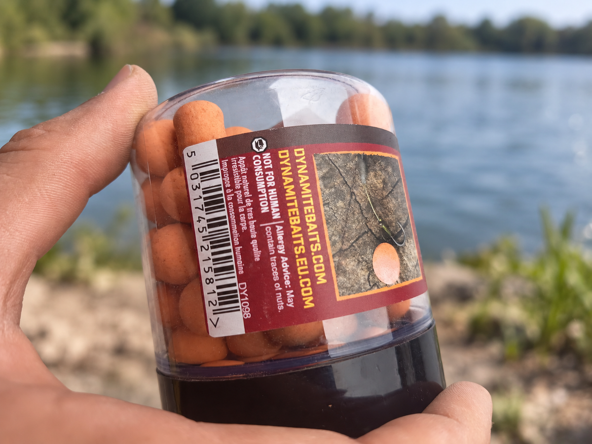 Dynamite CompleX-T Fluro Pop-Ups y Dumbells 15 mm en ambiente de pesca