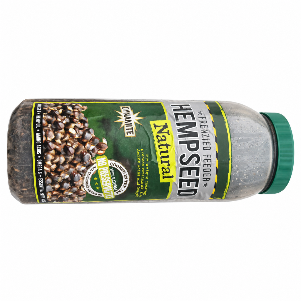 Dynamite Frenzied Hempseed Natural · Cañamón para pesca sobre fondo blanco