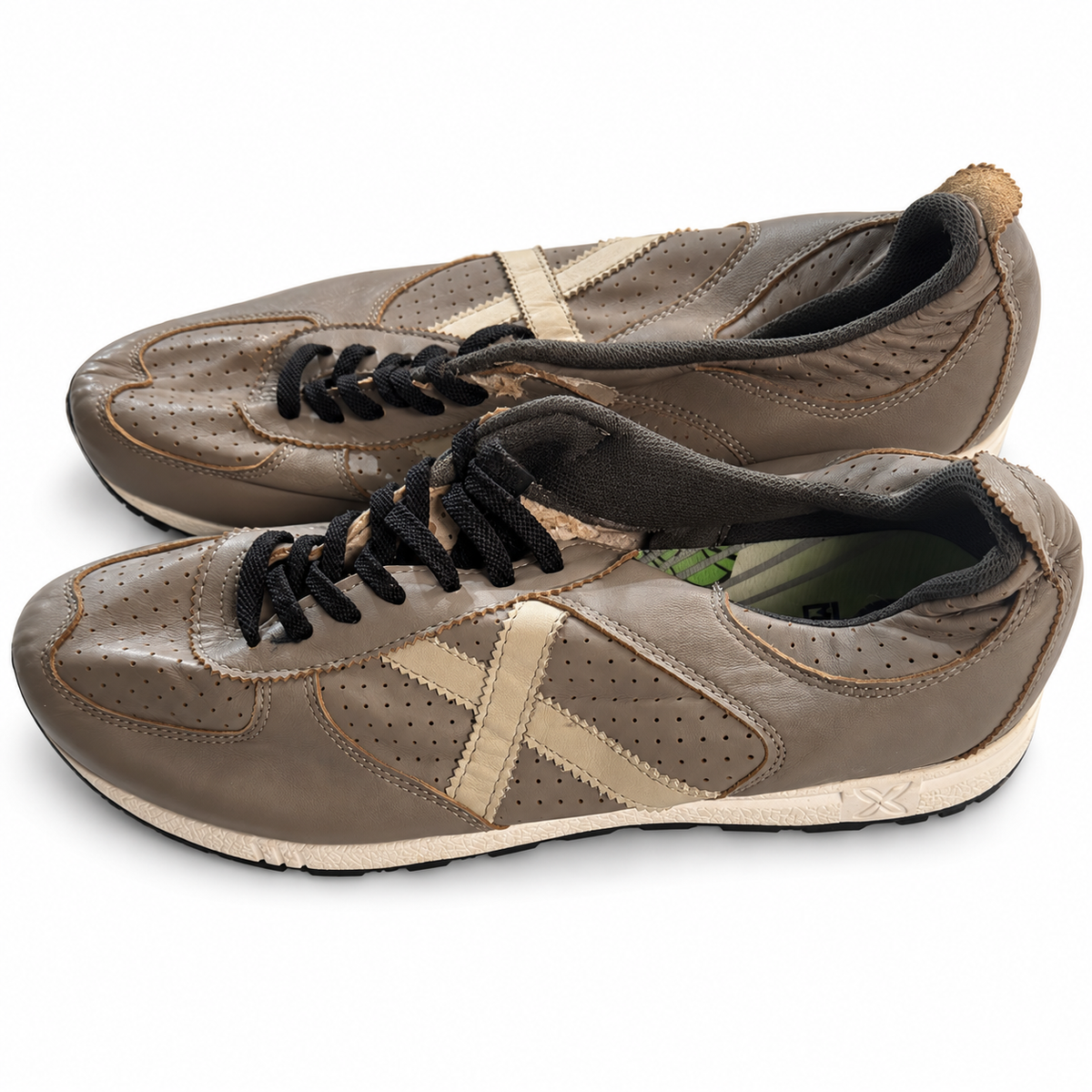 Munich taupe perforada talla 45, unidad Z-10, vista 1