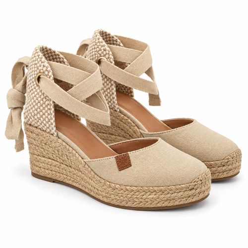 Alpargatas Popa Kleonor 17207 beige con plataforma de yute sobre fondo blanco