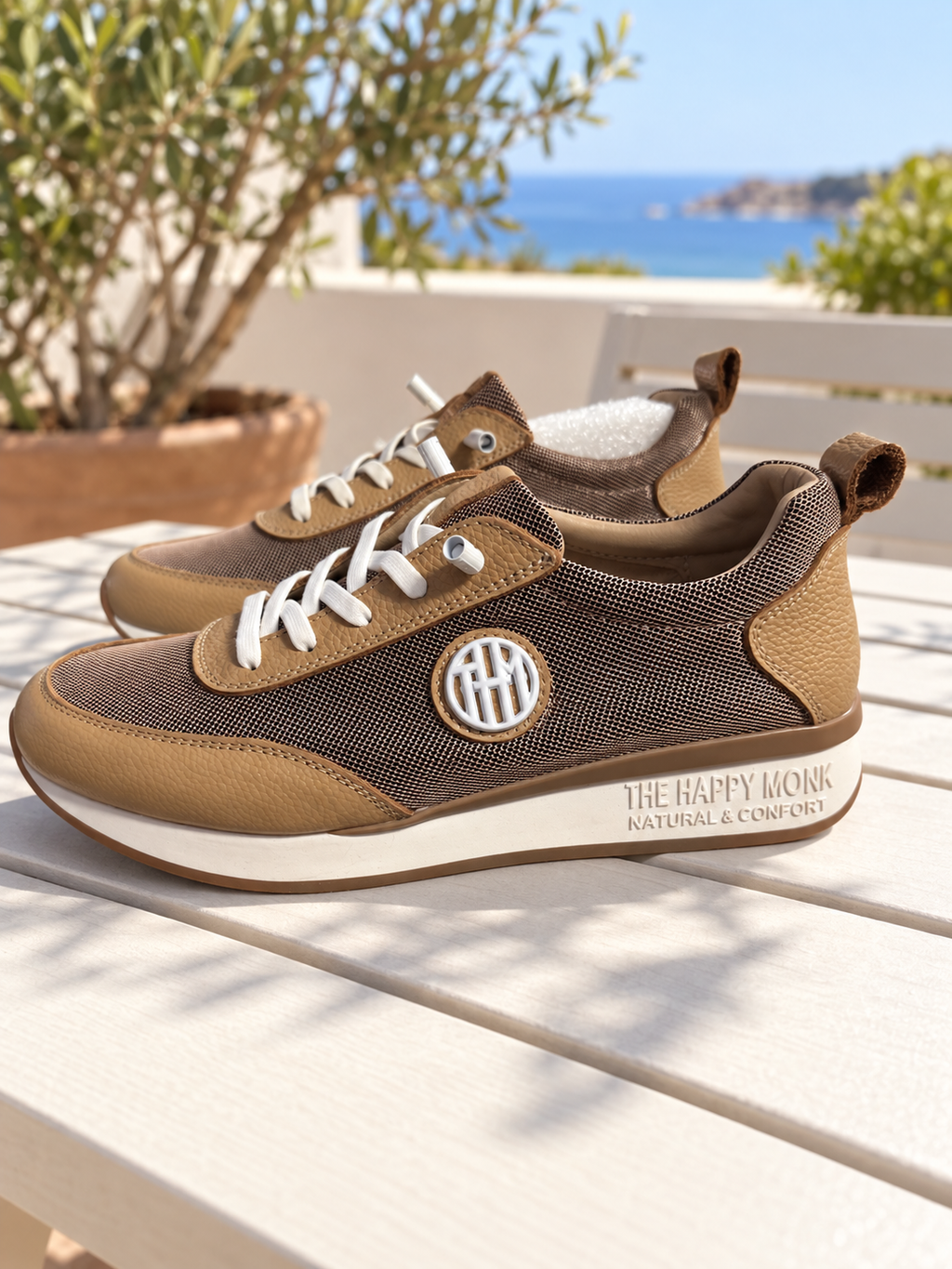 Zapatillas The Happy Monk Vanity-010 beige y marrón