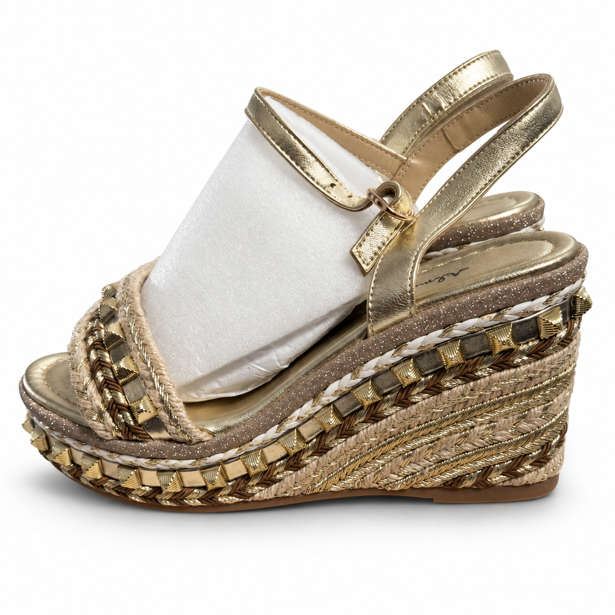 Sandalias de cuña Alma en Pena V21601 doradas — fondo blanco
