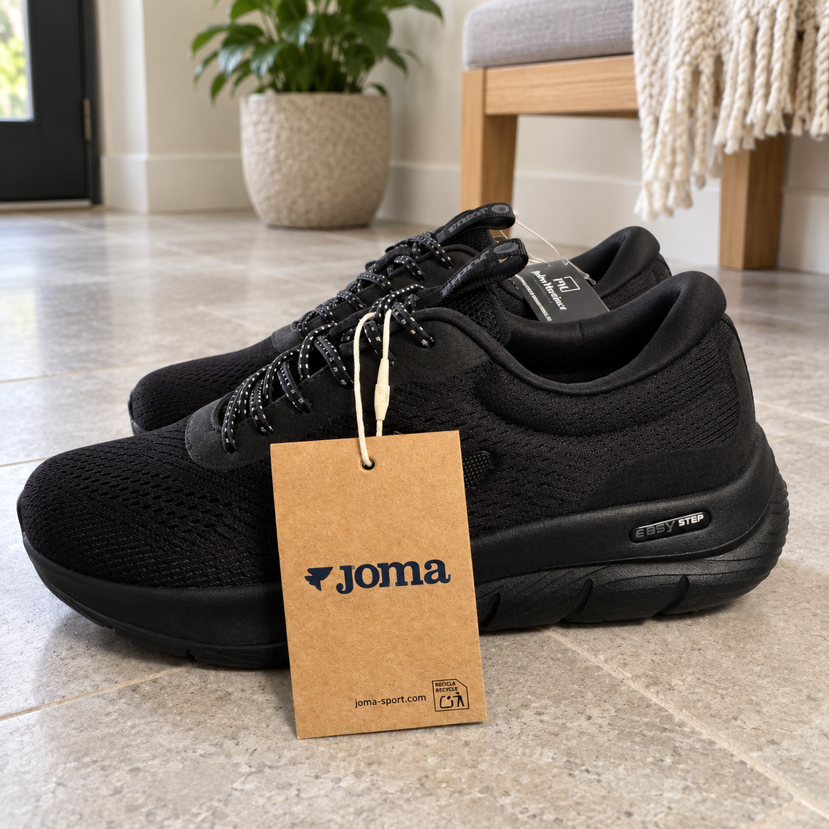 Zapatillas Joma Teseo Lady 2621 negras — ambiente cotidiano