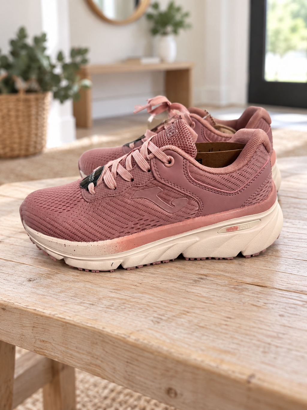 Joma Atenea Lady 2620 rosas en un ambiente cotidiano