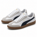 Zapatillas Puma 17281 blancas para mujer sobre fondo blanco