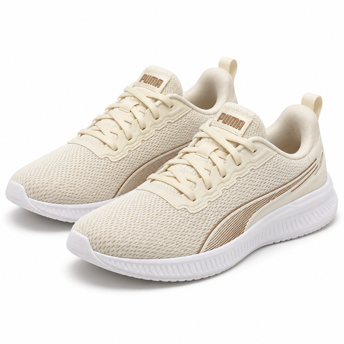 Zapatillas Puma 310797 beige con detalles dorados sobre fondo blanco