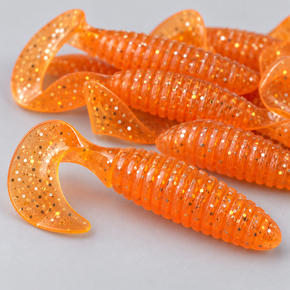 Detalle del señuelo Relax naranja con brillo
