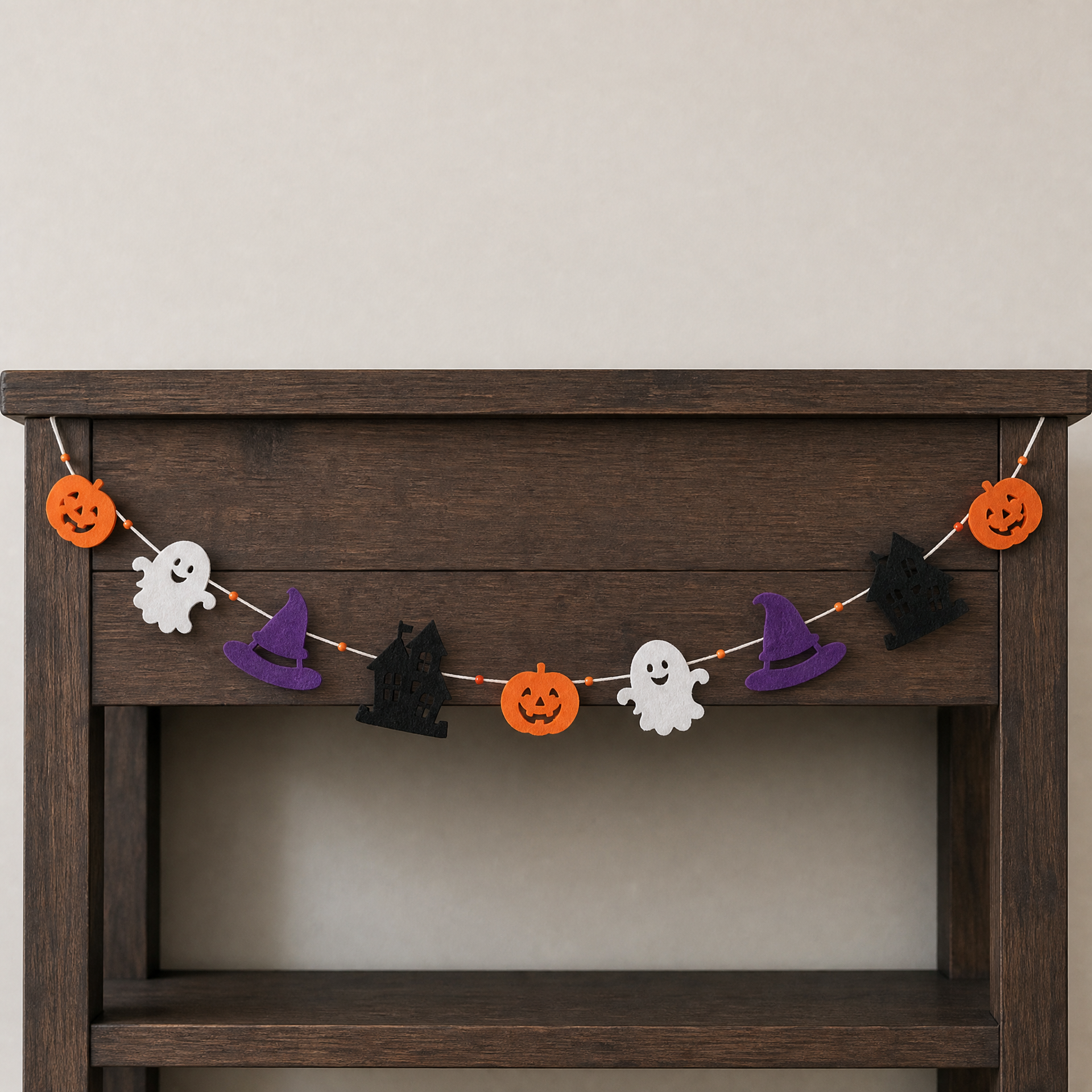 Guirnalda de Halloween con calabazas y fantasmas (fieltro)