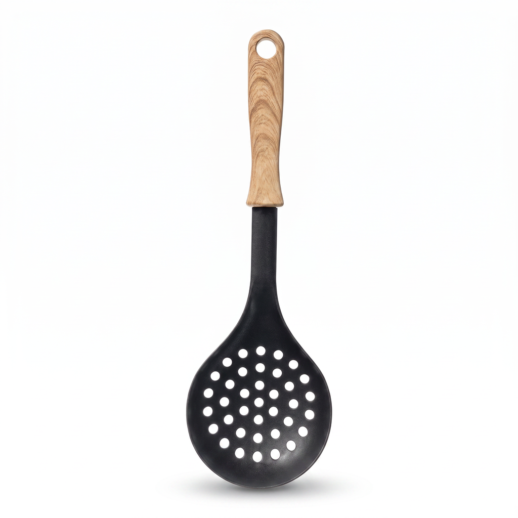 Ernesto Espumadera Perforada con Mango de Madera 33,5 cm