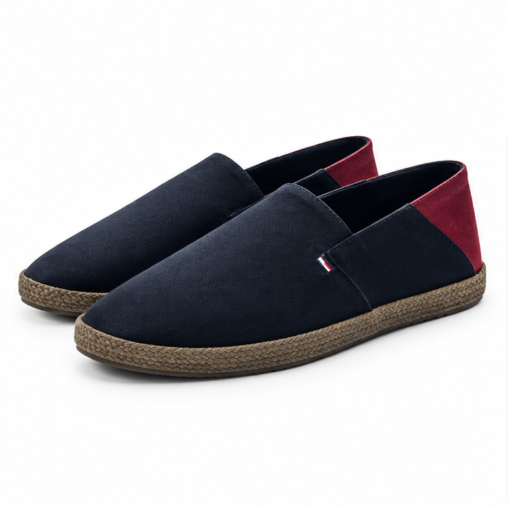 Alpargatas Tommy Hilfiger 18272 azul marino talla 43 sobre fondo blanco