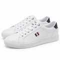 Zapatillas Tommy Hilfiger blancas talla 40 sobre fondo blanco