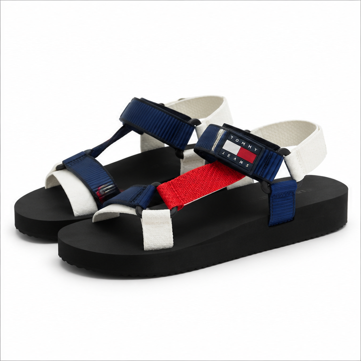 Sandalias Tommy Jeans 16647 tricolor talla 42 sobre fondo blanco