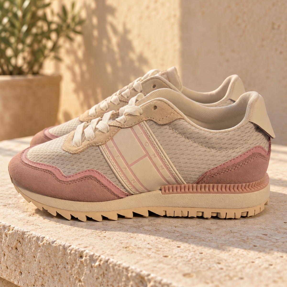 Tommy Jeans beige y rosa talla38 — ambiente