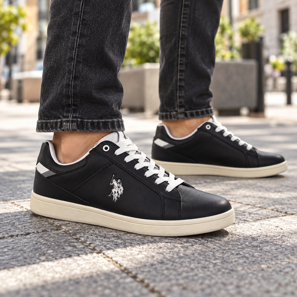 Zapatillas U.S. Polo Assn CODY010B negras en uso