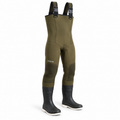 Vadeador Mekkus verde con botas integradas talla 38 sobre fondo blanco