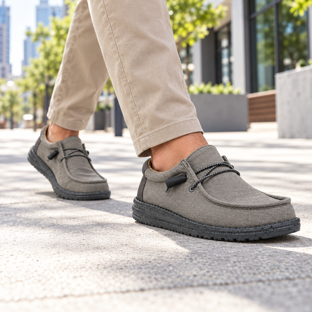 HEYDUDE Wally Washed Canvas Charcoal - imagen de uso