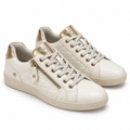 Zapatillas Xti 144413 blancas con detalles dorados sobre fondo blanco