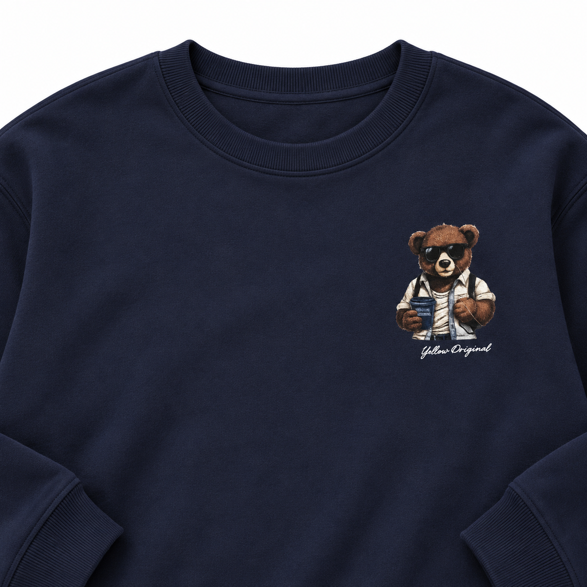 Sudadera Yellow Skin azul marino con oso en pecho izquierdo · detalle