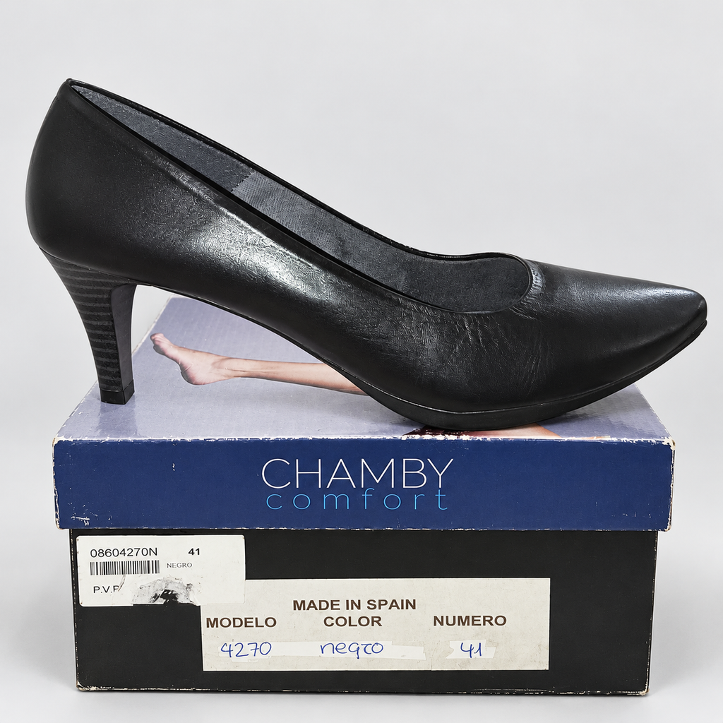 Zapatos de salón Chamby 4270 negros · Talla 41 — detalle del zapato y su caja