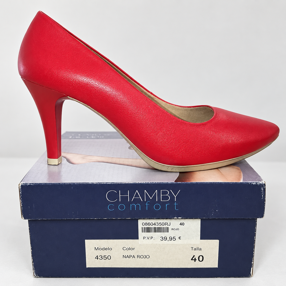 Zapatos de salón Chamby 4350 rojos de acabado liso · Talla 40 — detalle del zapato y su caja