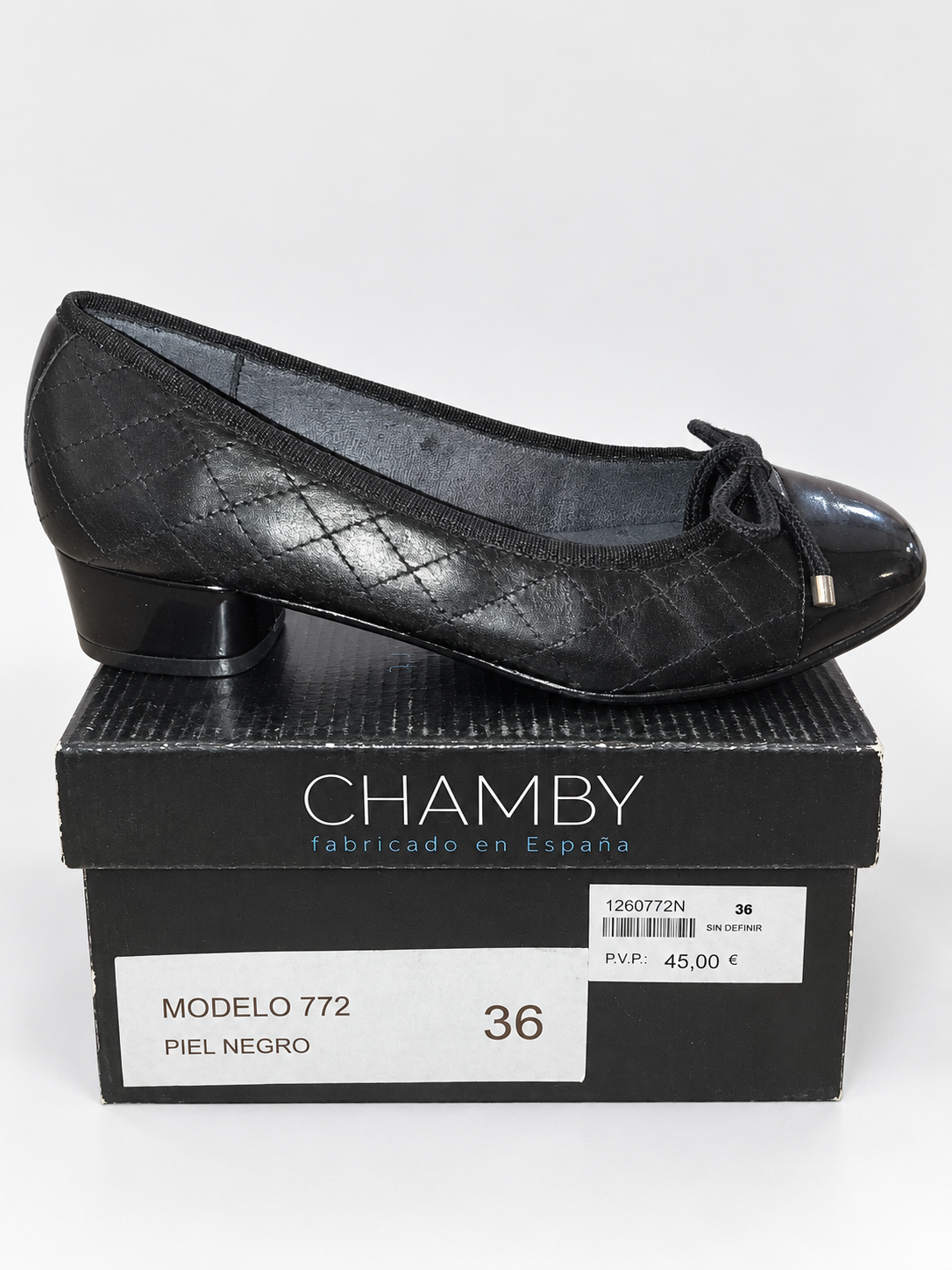 Zapatos Chamby 772 negros con lazo · Talla 36 — detalle y caja