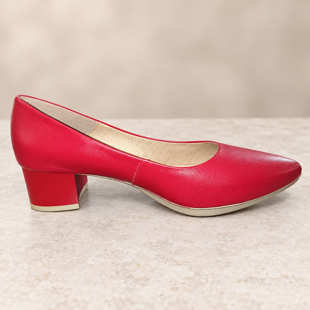 CHAMBY 3480 Napa Rojo talla38, unidad Z-13, ambiente