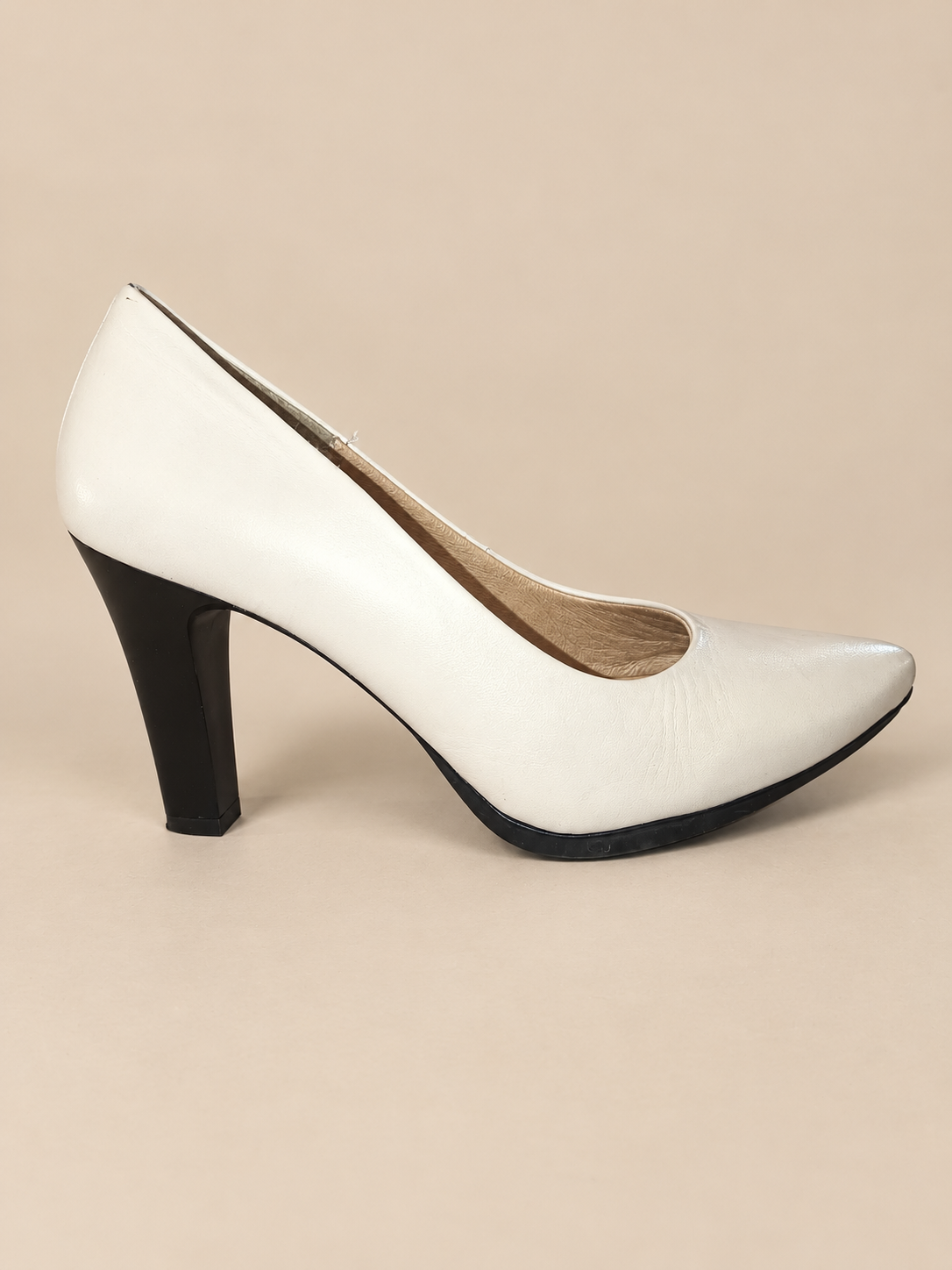 CHAMBY 4330 Napa Hielo talla 37, tacón negro, ambiente