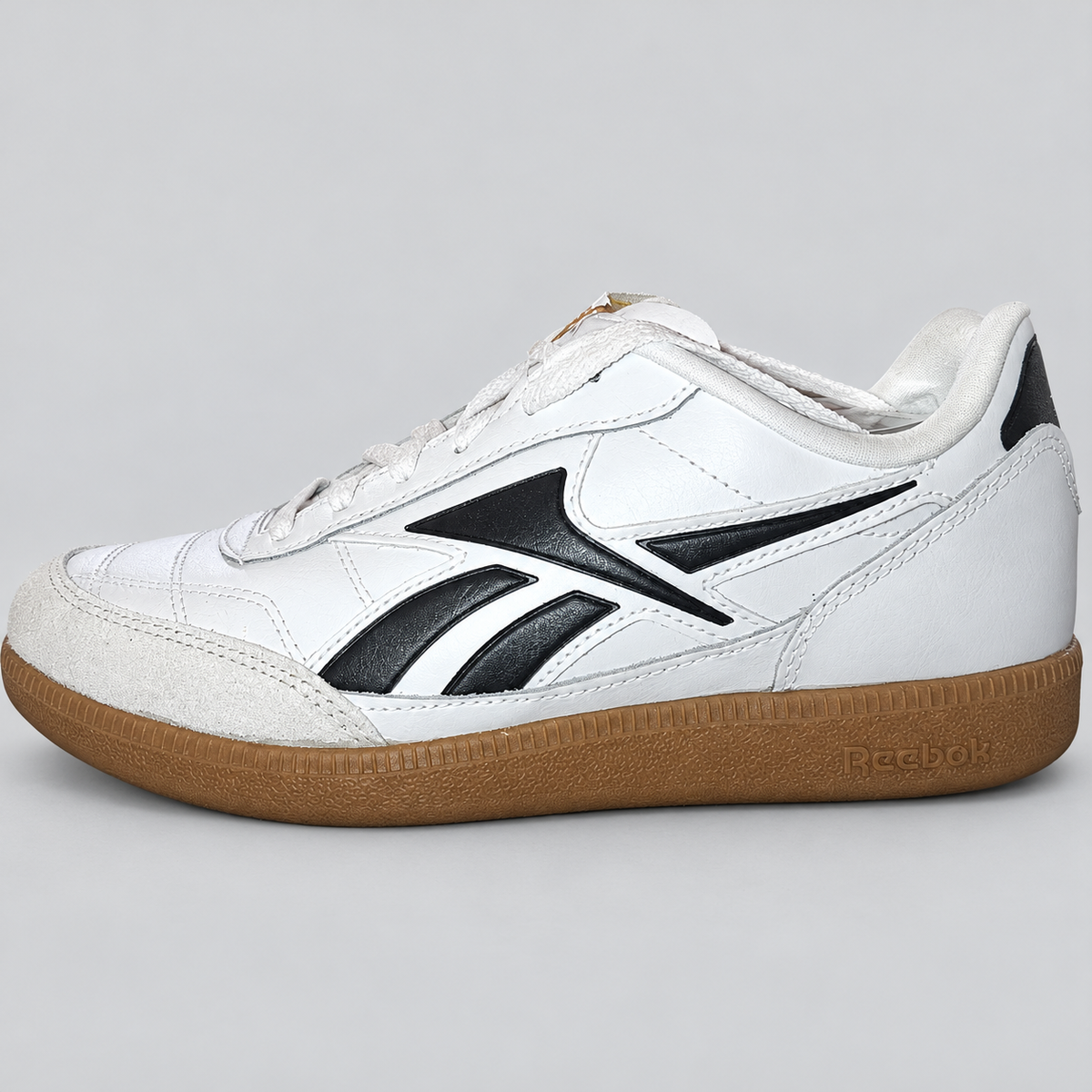 Reebok Finale blancas y negras talla41, unidad Z-13, vista detalle