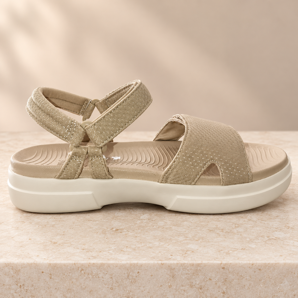 Sandalias Pitas MAPLE arena talla 37, ambiente, unidad Z-14 con marcas visibles