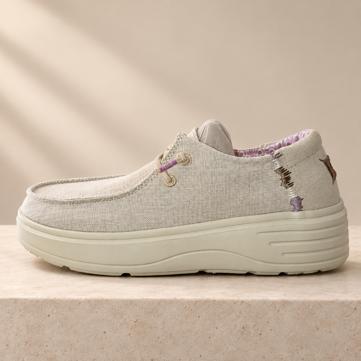 Pitas Poppy crudo talla 38, ambiente, unidad Z-14 con marcas visibles