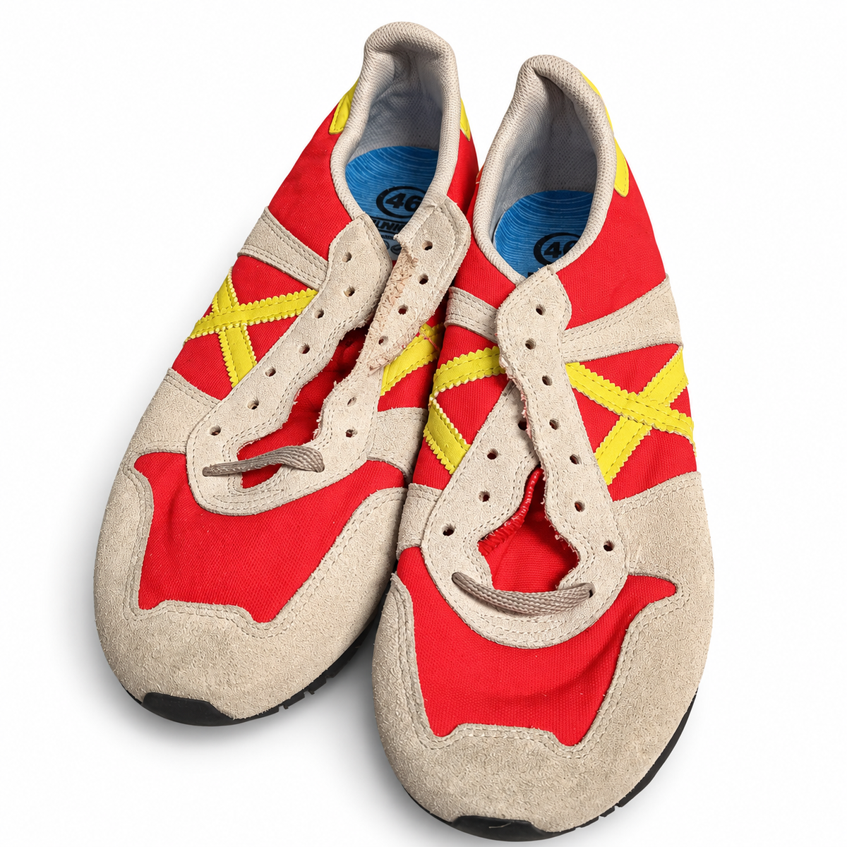 Munich rojas y crema talla46 con X amarilla y cordones incompletos — portada blanca