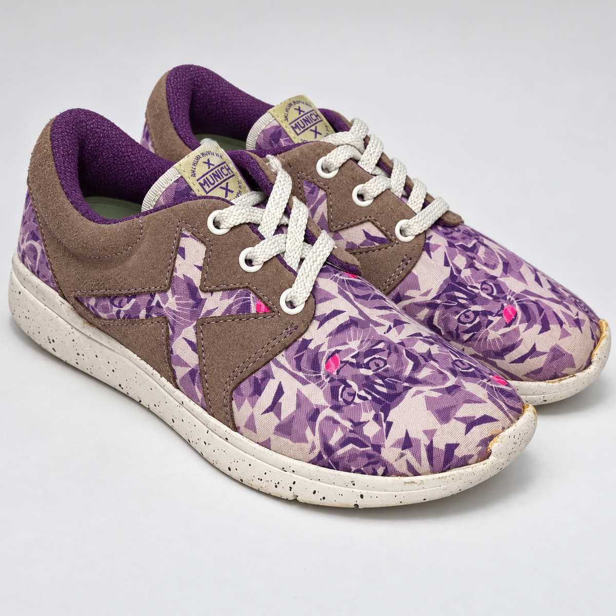 Munich lila y taupe estampado animal talla 33 — características