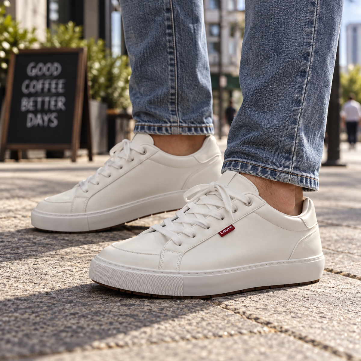 Zapatillas Levi's Woodward Rugged Low blancas talla 44 en uso