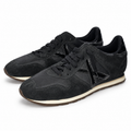 Zapatillas Munich negras de acabado mixto sobre fondo blanco