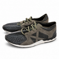 Zapatillas Munich oscuras con rombos y X taupe · Talla 45 - portada blanca
