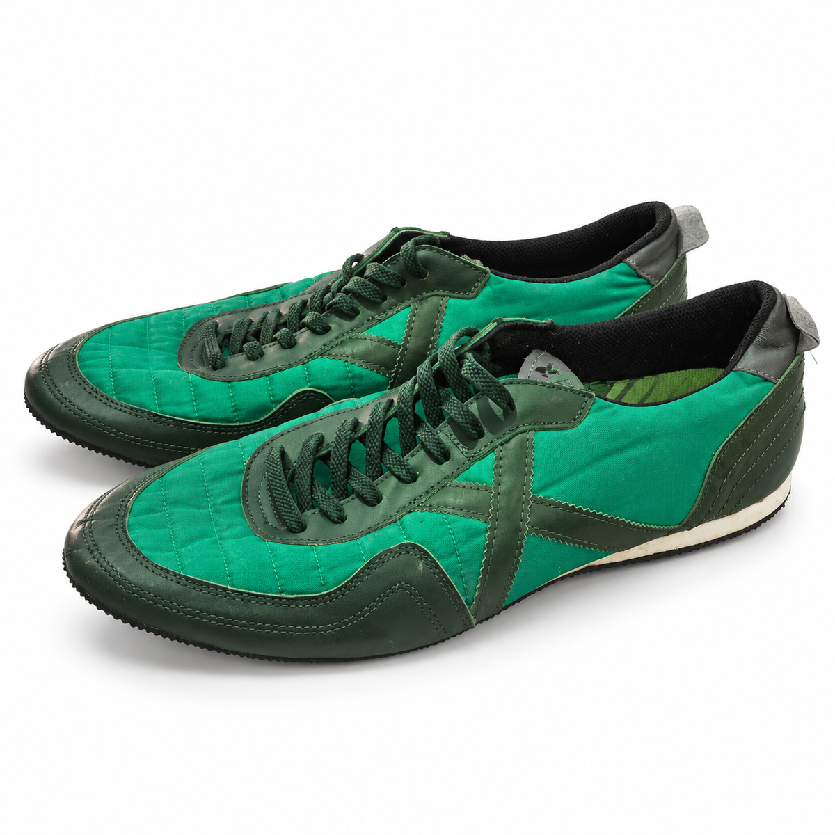 Zapatillas Munich verdes con costuras y X verde oscuro · Talla 45 - portada blanca